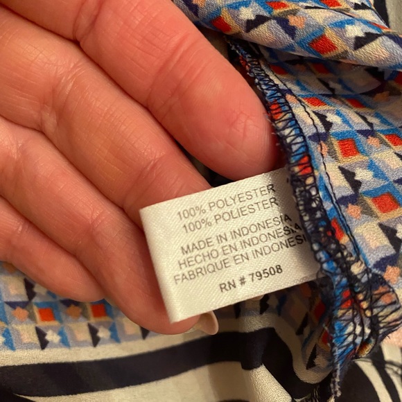 Women's Violet + Claire Multicolor Diamond Patterned Top Size Small - Picture 5 of 7